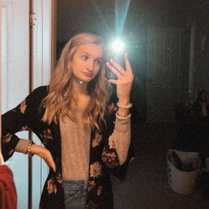 Meet your Posher, Macey